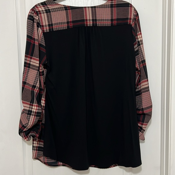 Le Château Blouse - Picture 2 of 3